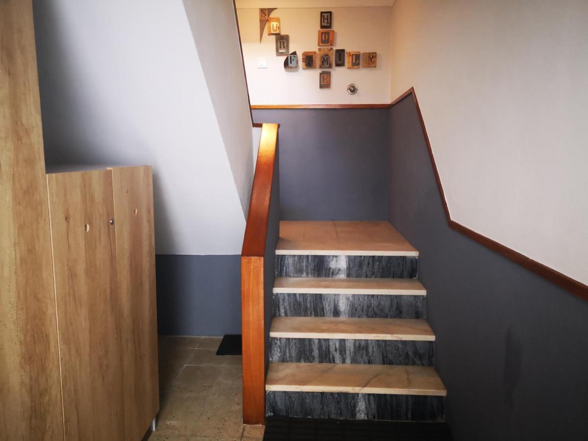 Family Surf Home - Hostel Mafra Luaran gambar